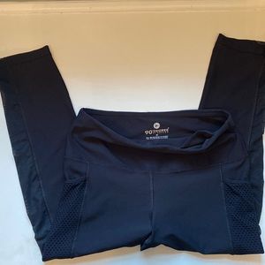 Reflex 90 degree size M black leggings with pockets and mesh side